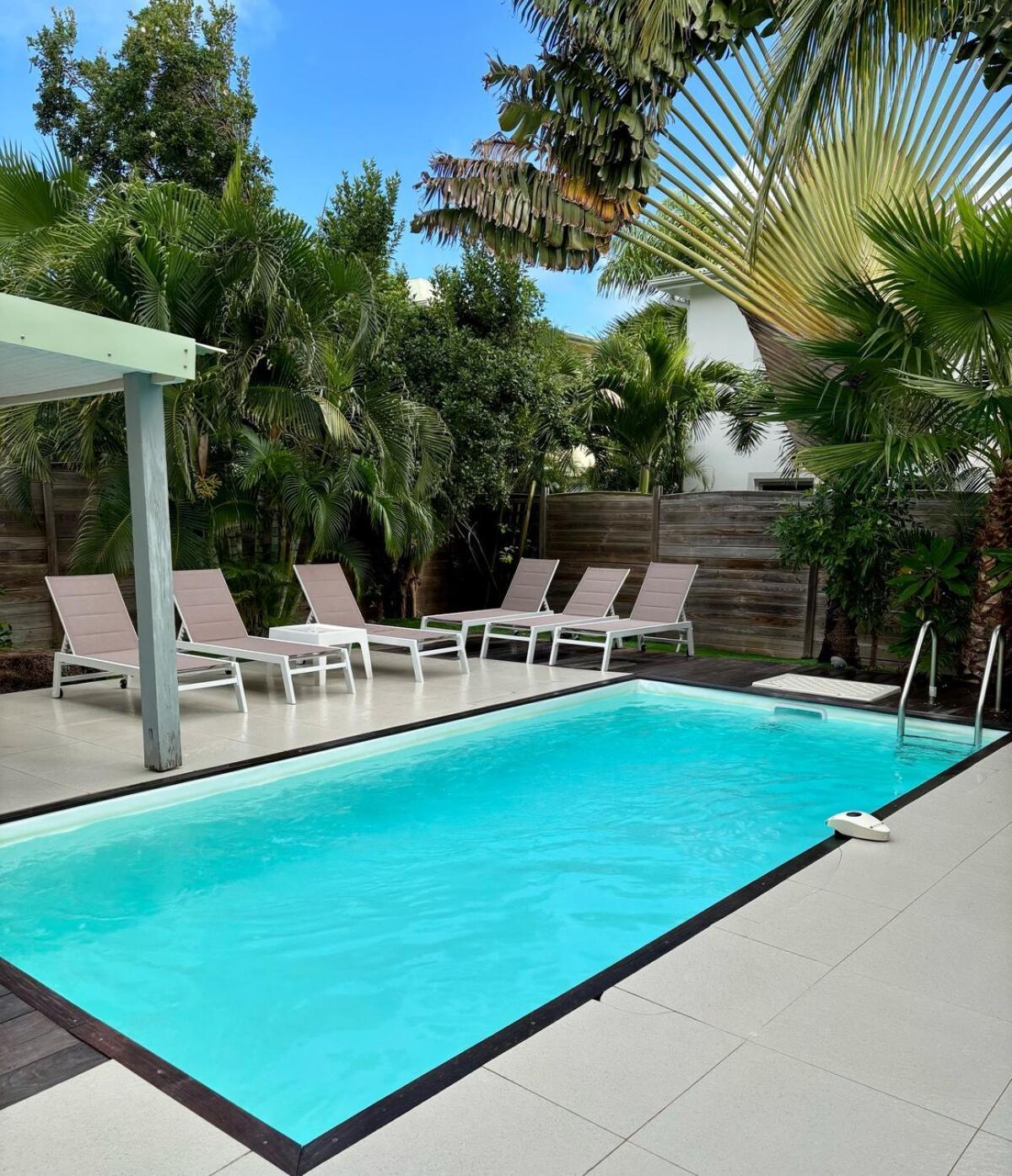 Villa Magellan, Walkable Orient Bay Beach, Private Pool Bagian luar foto